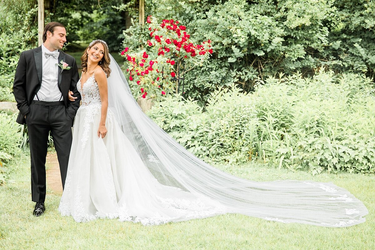 New Jersey Wedding + The Castle at Skylands Manor +  Jewish Wedding + Summer +  Jewish Couples + Jewish Bride + Yael Pachino Photography LLC + Val and Matt_1091