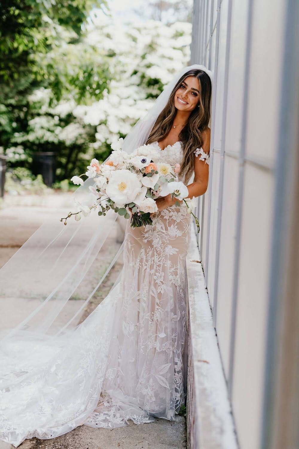 Melissa-Logan-Whimsical-Greenhouse-Philadelphia-Wedding-flowers-by-Sebesta-Design11
