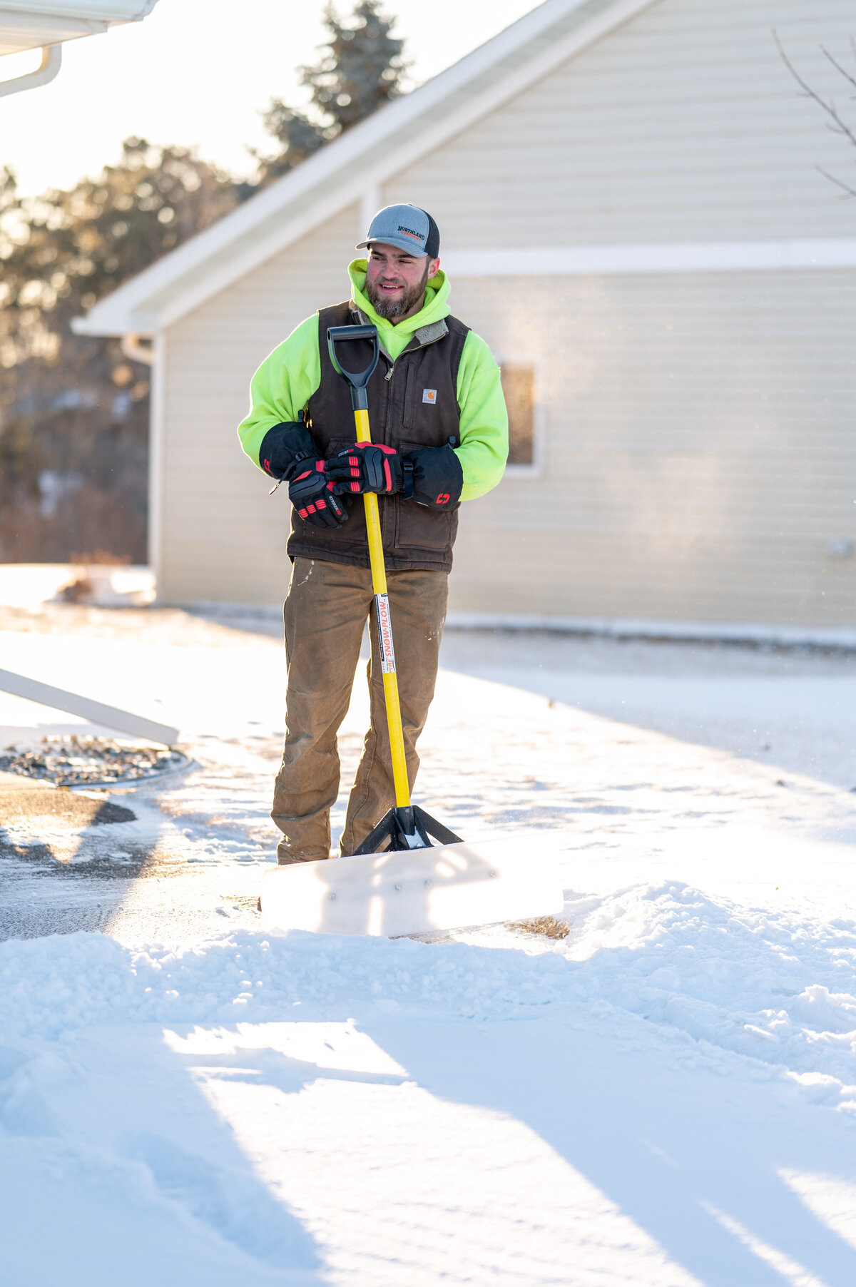 NEGC_SNOW_22824-8958