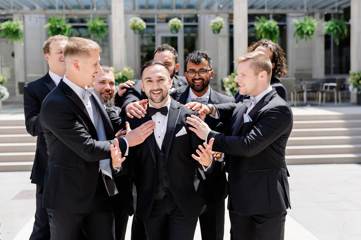 kasia-sickau-photography-cincinnati-ohio-wedding-photographer-caitlyn-mohammed-cincinnati-art-museum-wedding18