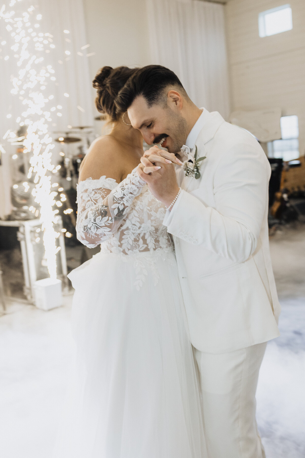 Hudson-Springs-Oklahoma-Wedding-Leah-Turney-Photography-1015