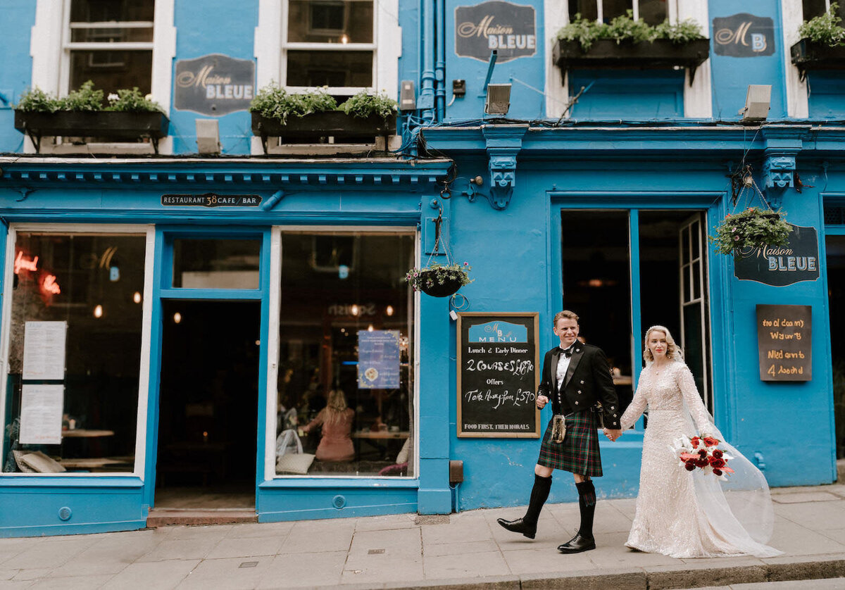 Nicola-Campbell-Timeless-Wedding-Photographer-Scotland-Edinburgh-Prestonfield-House-irgin Hotels-The-Scotsman-Mim&Alistair- 22.jpg