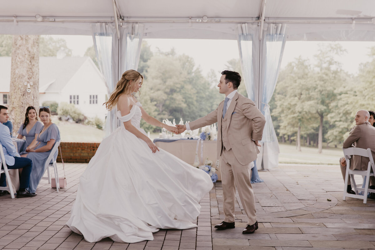 drumore estate bride and groom dance