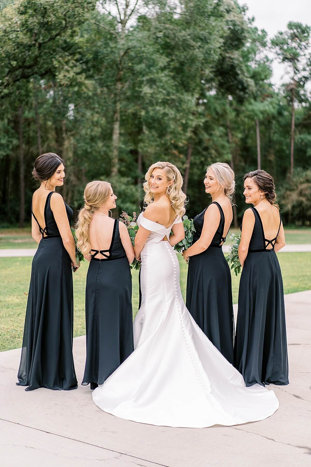 Bridal party portraits at black tie wedding at the Annex photographed by Alicia Yarrish Photography