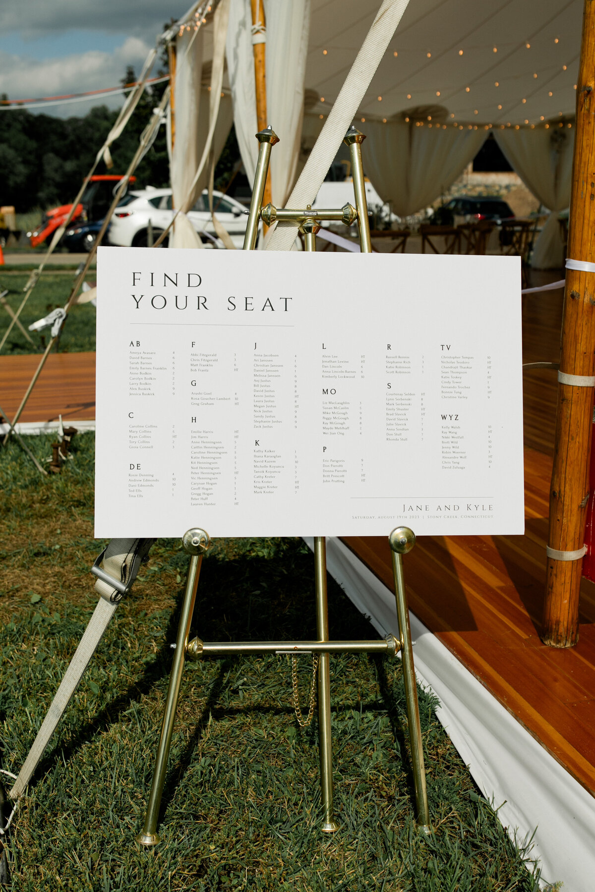customized-nature-inspired-seating-chart-ct-wedding-planner