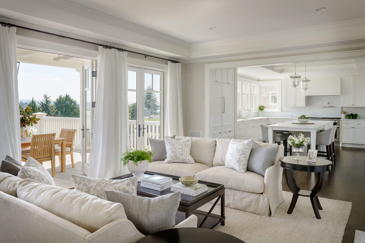 Classic-living-room-open-floorplan_Magnolia-Seattle-Washington_Marianne-Simon-Interior-Design