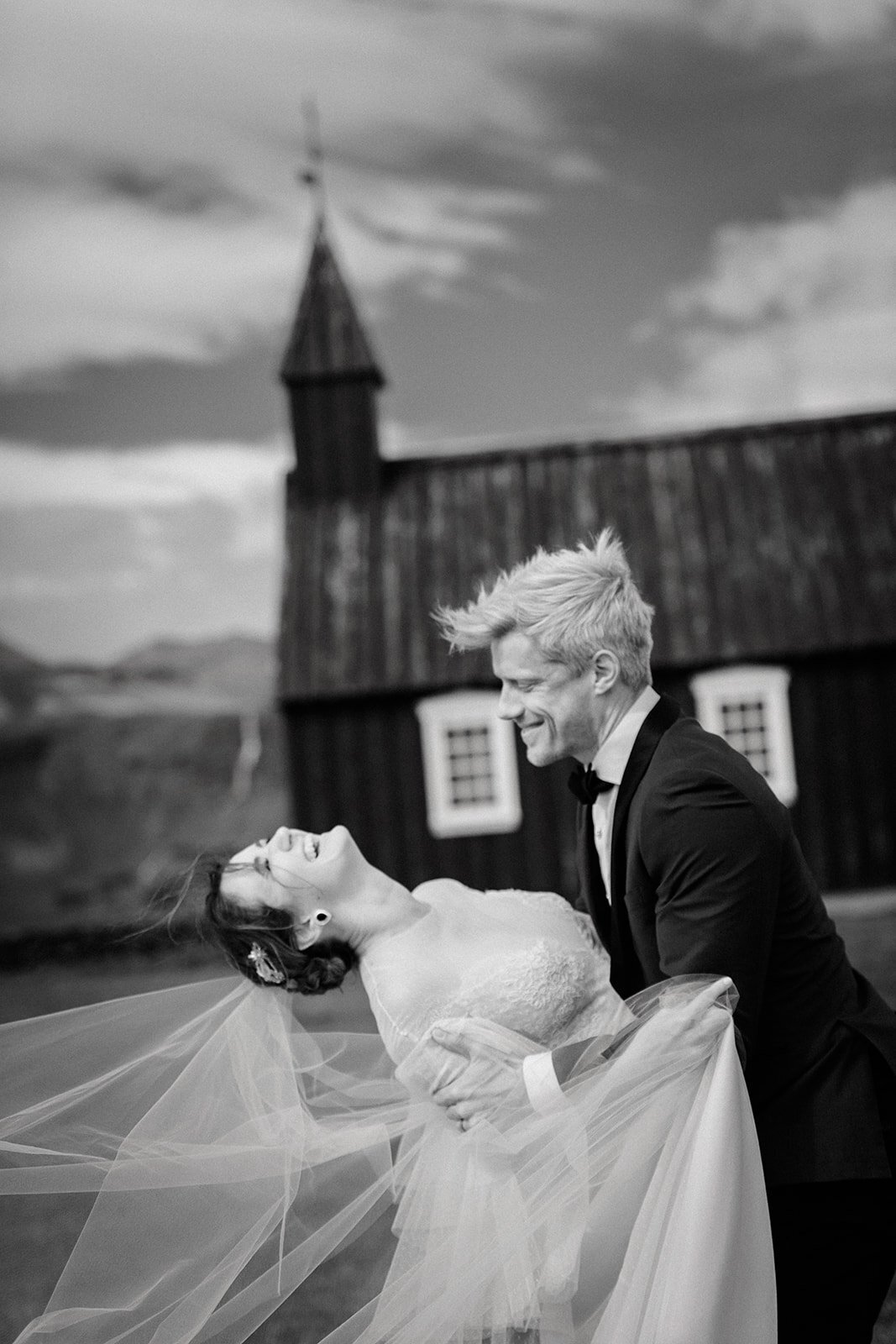 destination_elopement_in_Iceland_296