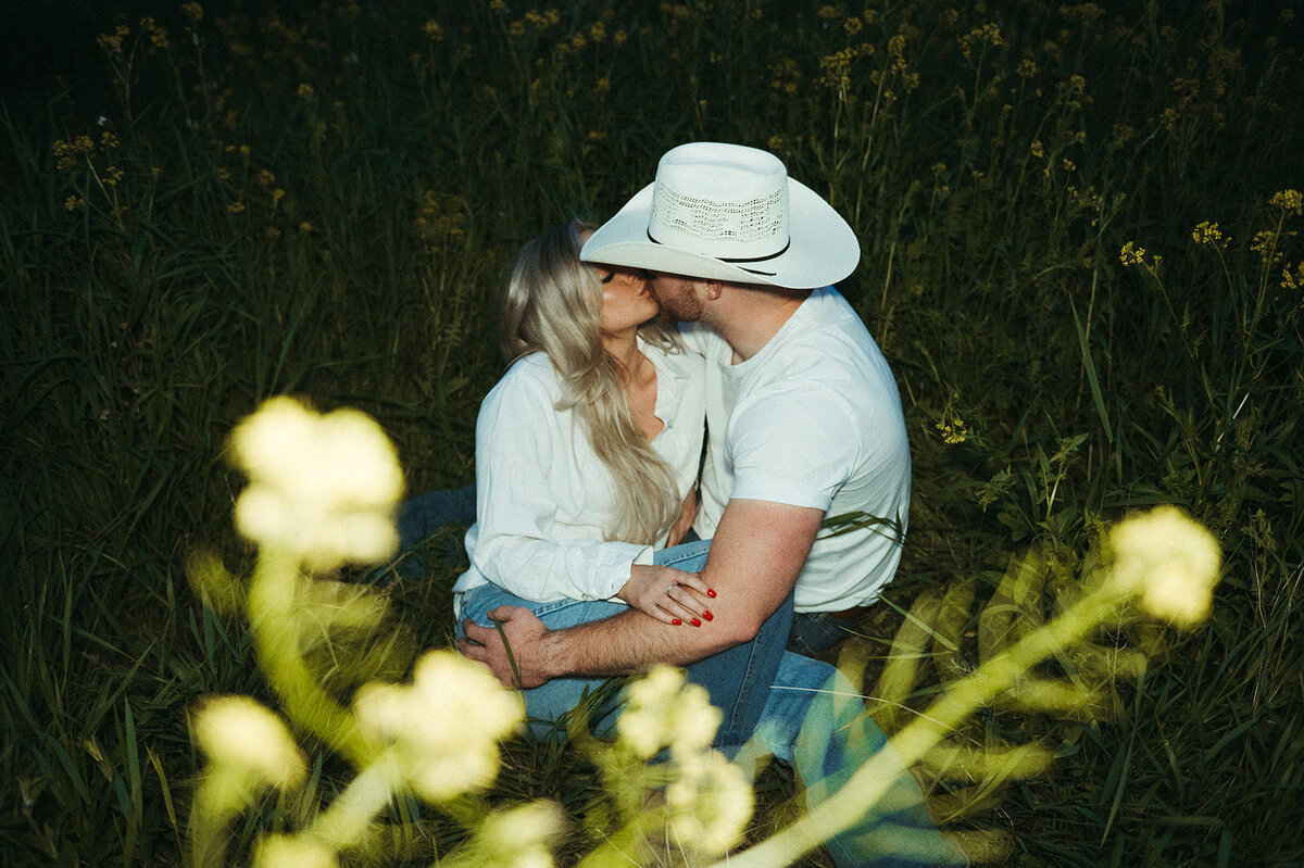 presley-gray-nighttime-western-montana-engagement9960