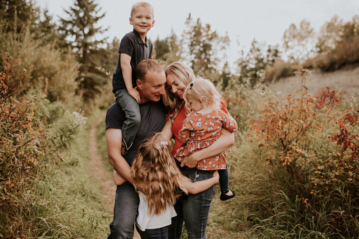 red-deer-central-alberta-family-photographer-06