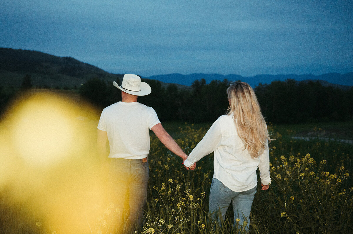 presley-gray-nighttime-western-montana-engagement9800