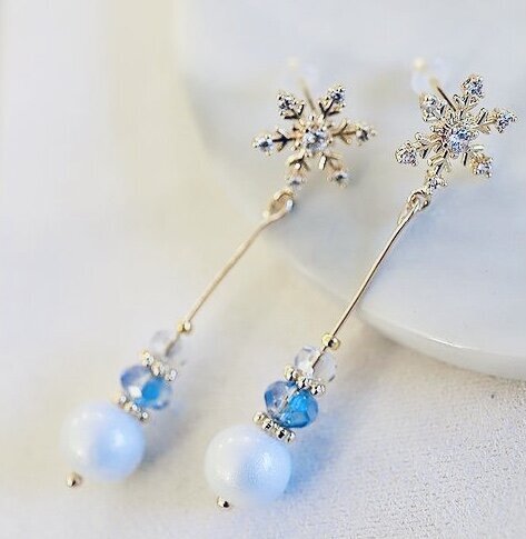 Elegant earrings