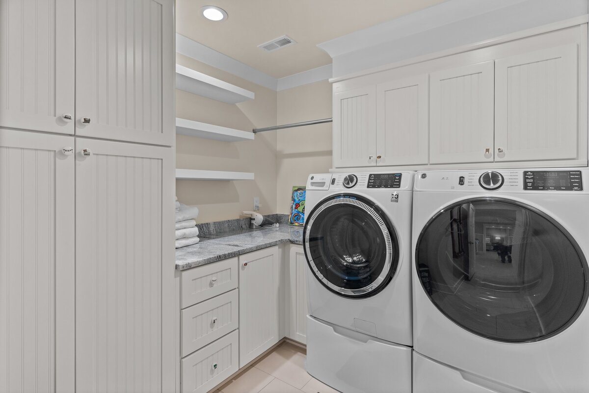 Luxury-Holden-Beach-Rentals-WI-Middle20