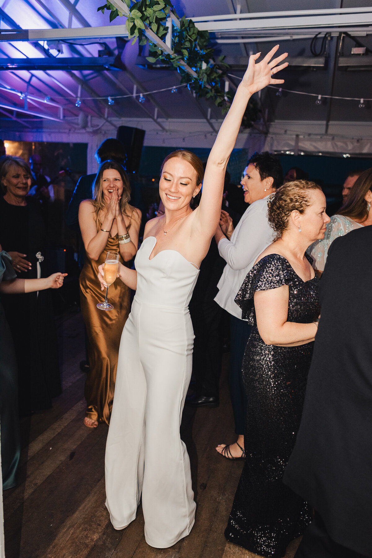June-White-Elephant-Wedding-Zofia-049