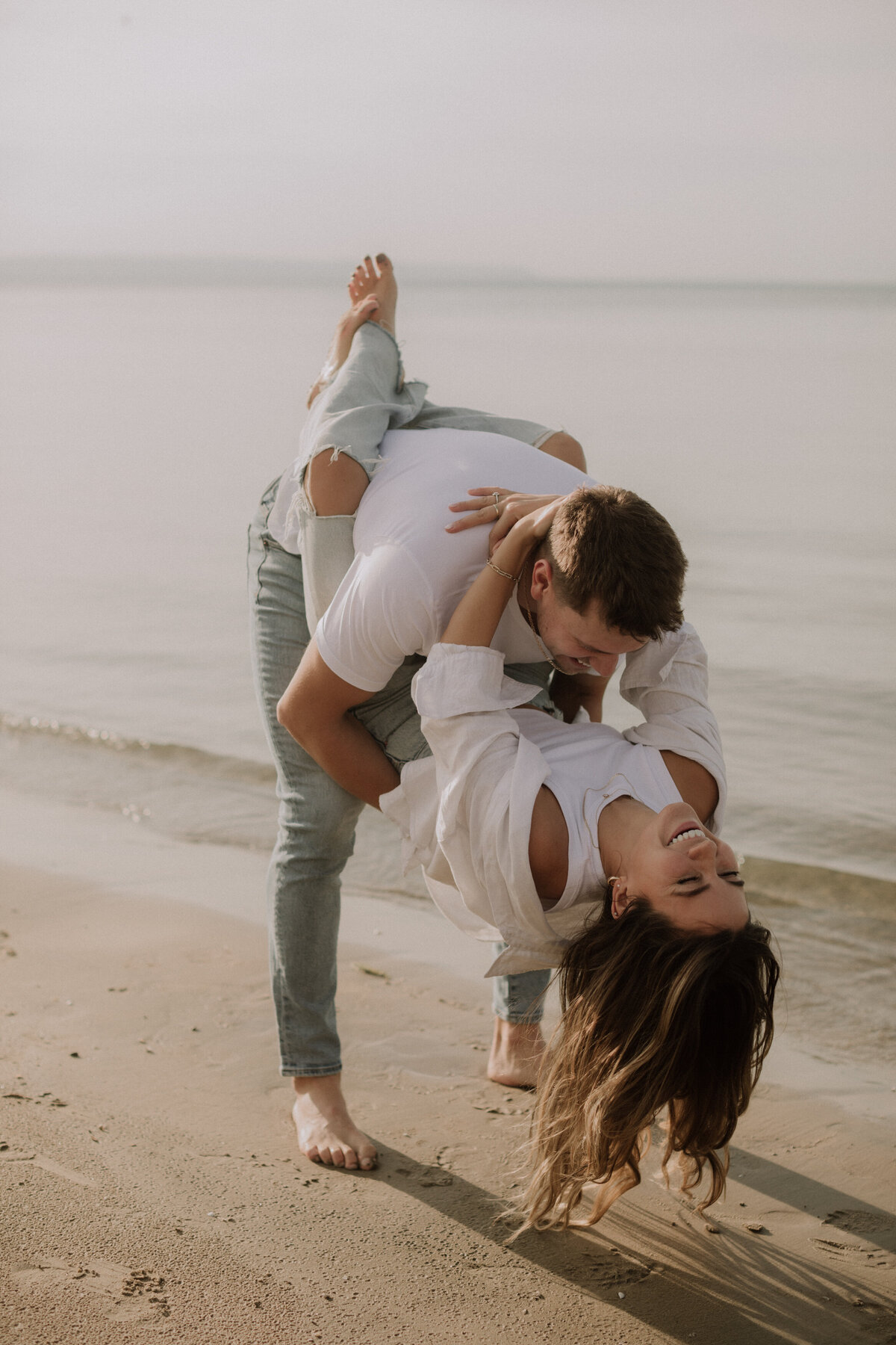 brooke-max-engagement-fall-autumn-wasaga-beach-sunset-barrie-lake-28