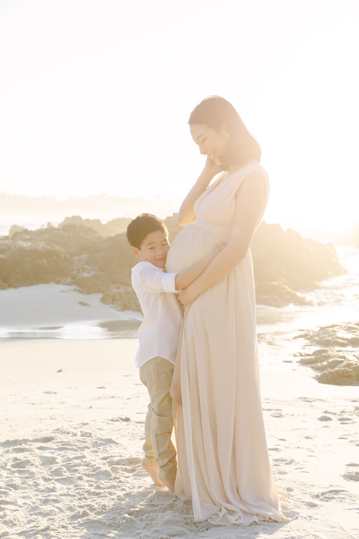 PERRUCCIPHOTO_PEBBLE_BEACH_FAMILY_MATERNITY_SESSION_16