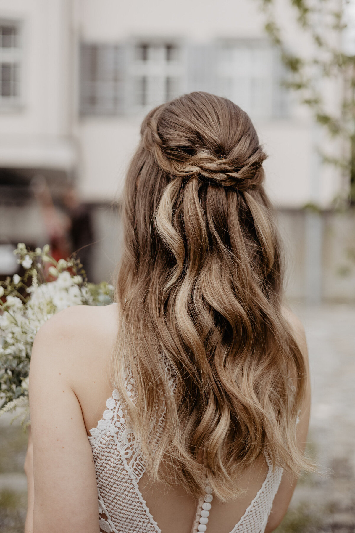 Sarah Schöb_Makeup_Artist_Schweiz_Styling_Ostschweiz_Hochzeitsmakeup_Hochzeitsfrisur_Mobile_Visagistin_modernes_Styling17_2048px