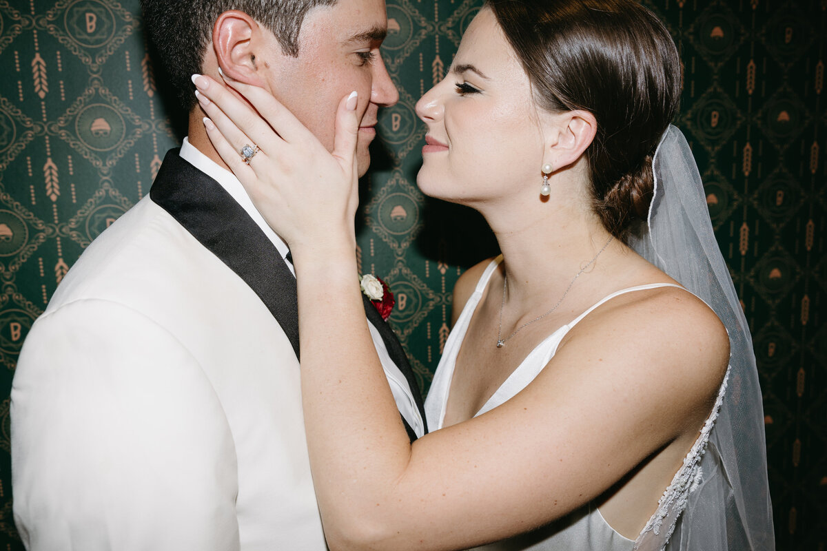 bride groom wedding photos Bentonville Arkansas_BrideandGroom-127