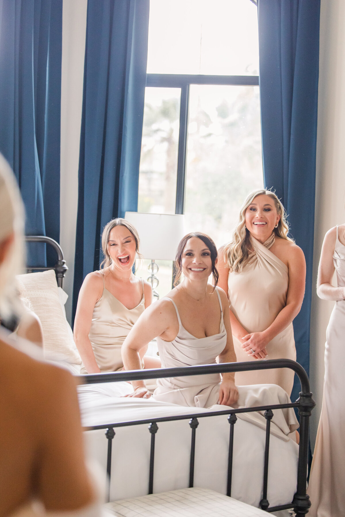 The Estate at Via Las Palmas Palm Springs Light and airy spring wedding southern california wedding venue luxury photography-84