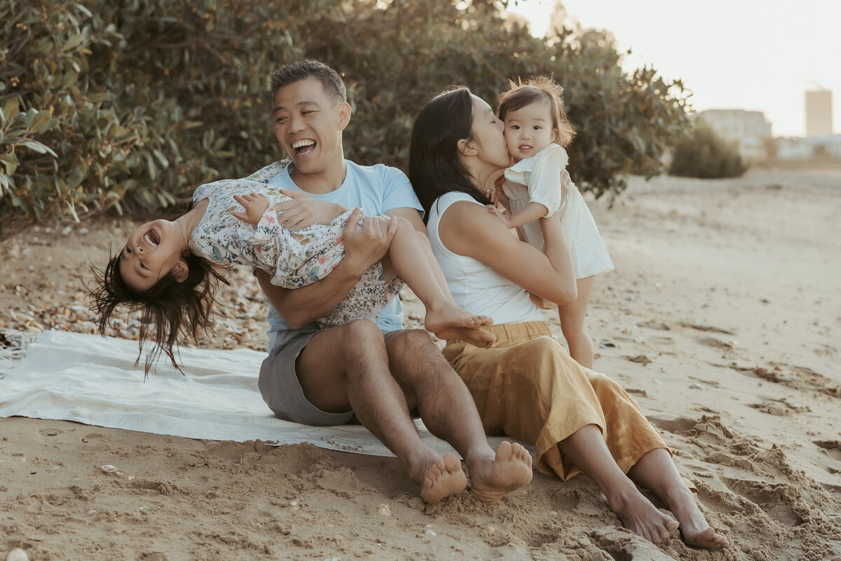 Sydney-beach-family-portraits-02