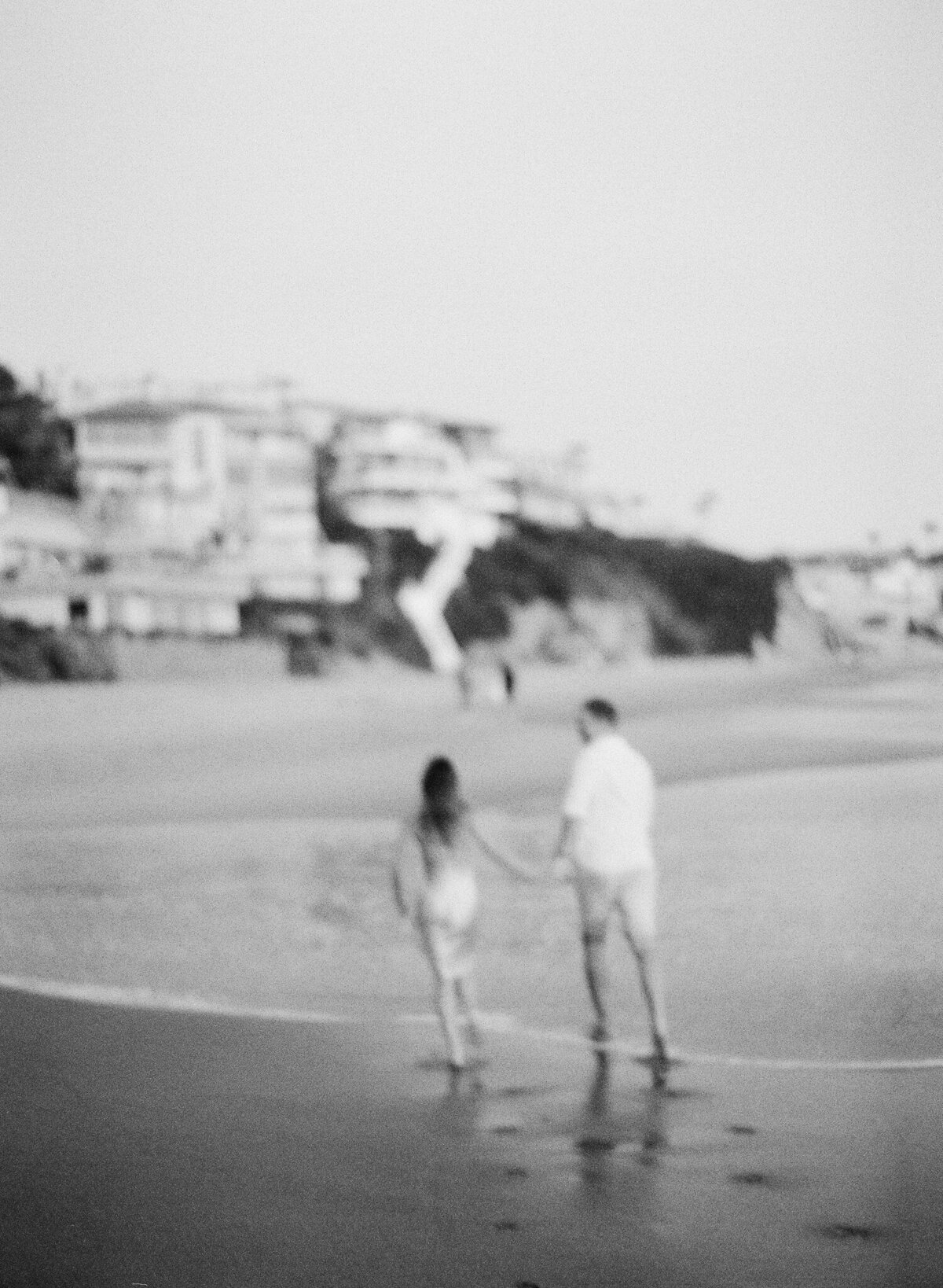 lagunabeachengagementphotos-azizstudios-0016