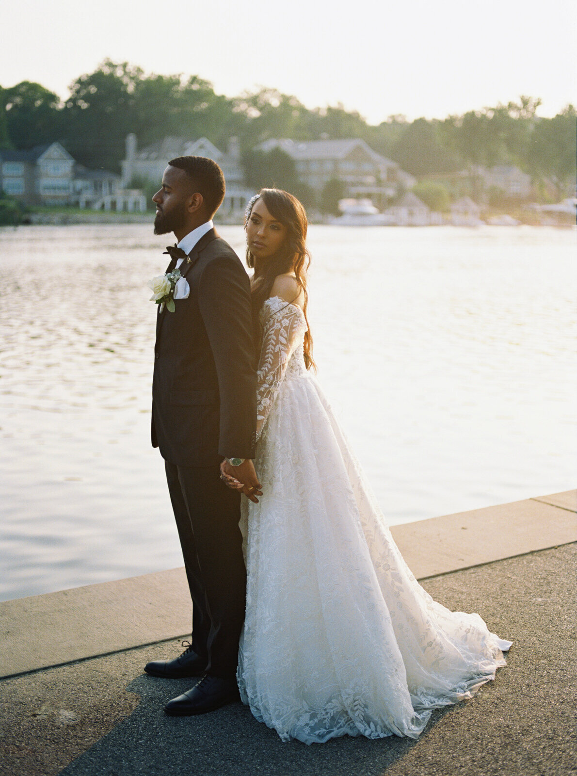 11.2- river view wedding