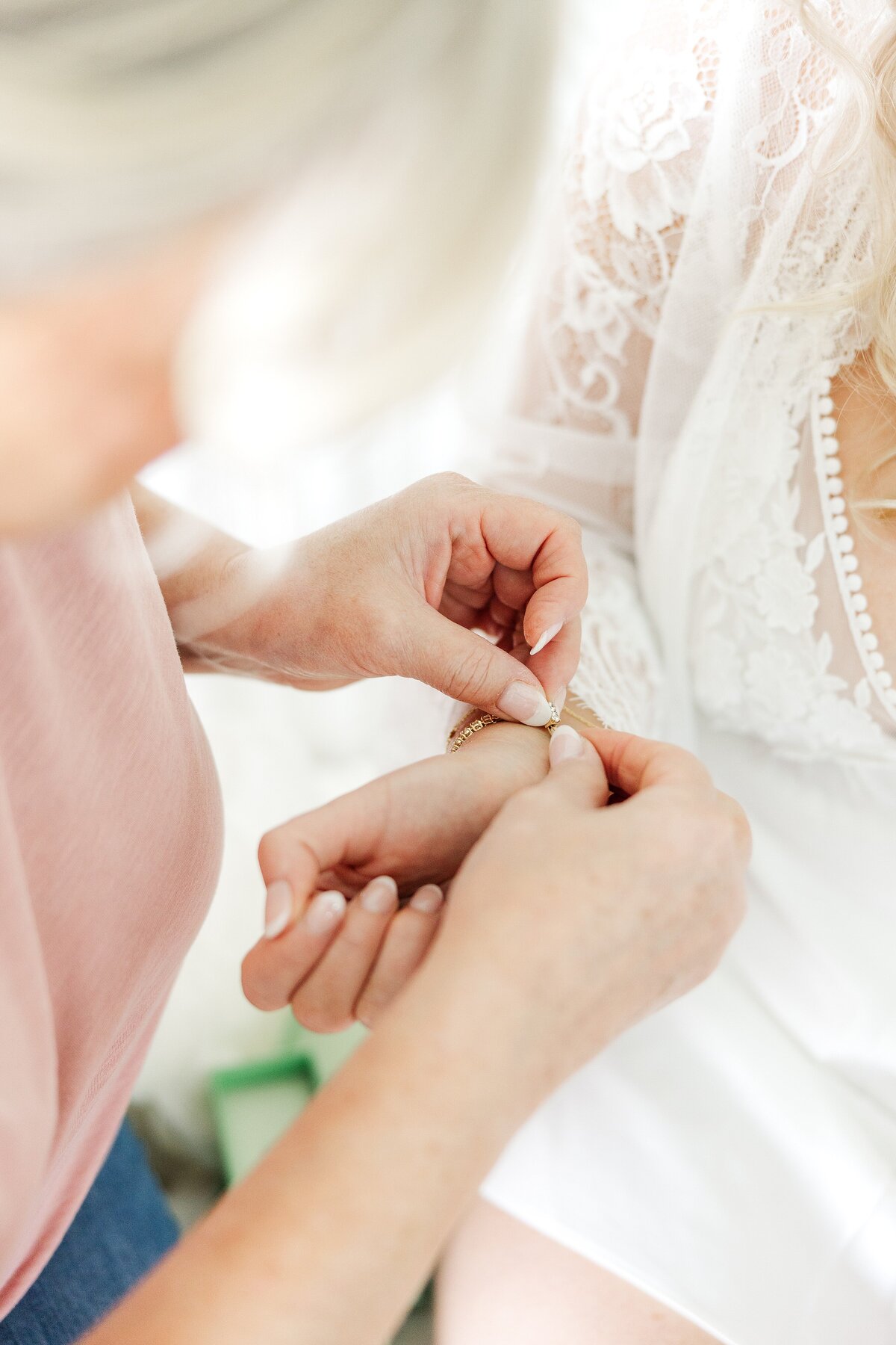 gettingready-details0067