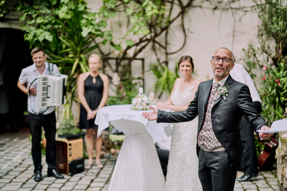 Hochzeit-von-Jenny-und-Michael-auf-Schloss-Ratzenhofen-036