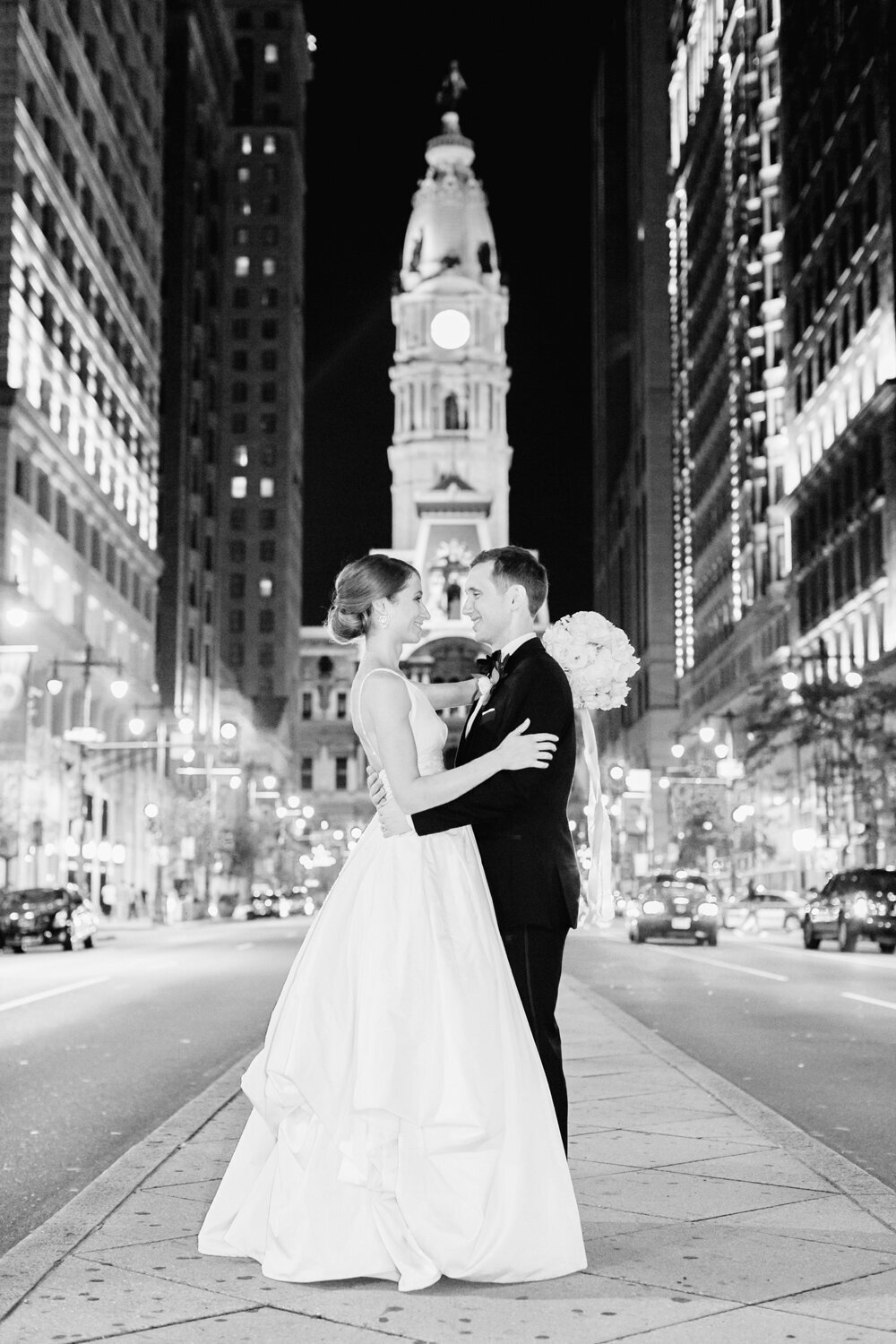283-Emily-Wren-Photography-elegant-Philadelphia-racquet-club-wedding