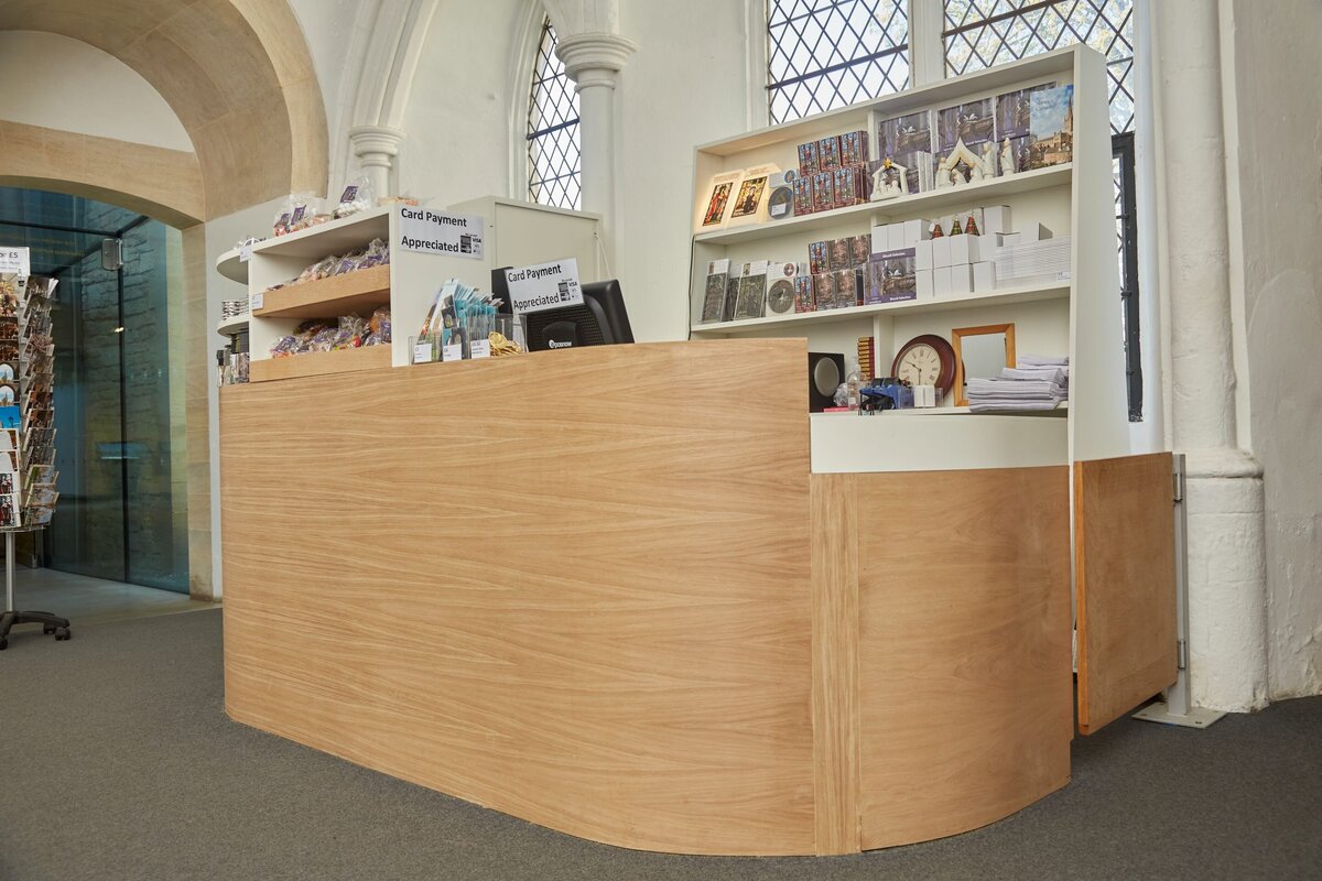 cathedral shop10425
