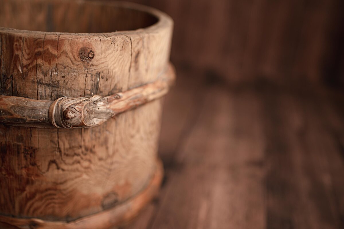 Details of Wooden Bucket
