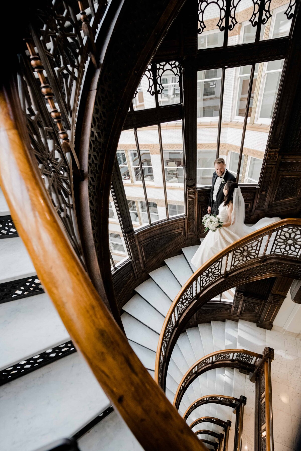 Chicago-Rookery-Wedding-049