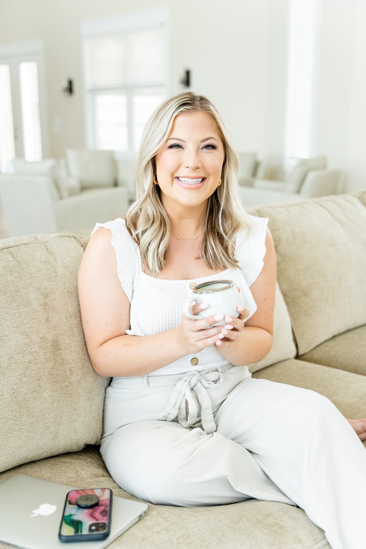 Klarissa-Lissette-branding-photography-Mindfully-Neat-14