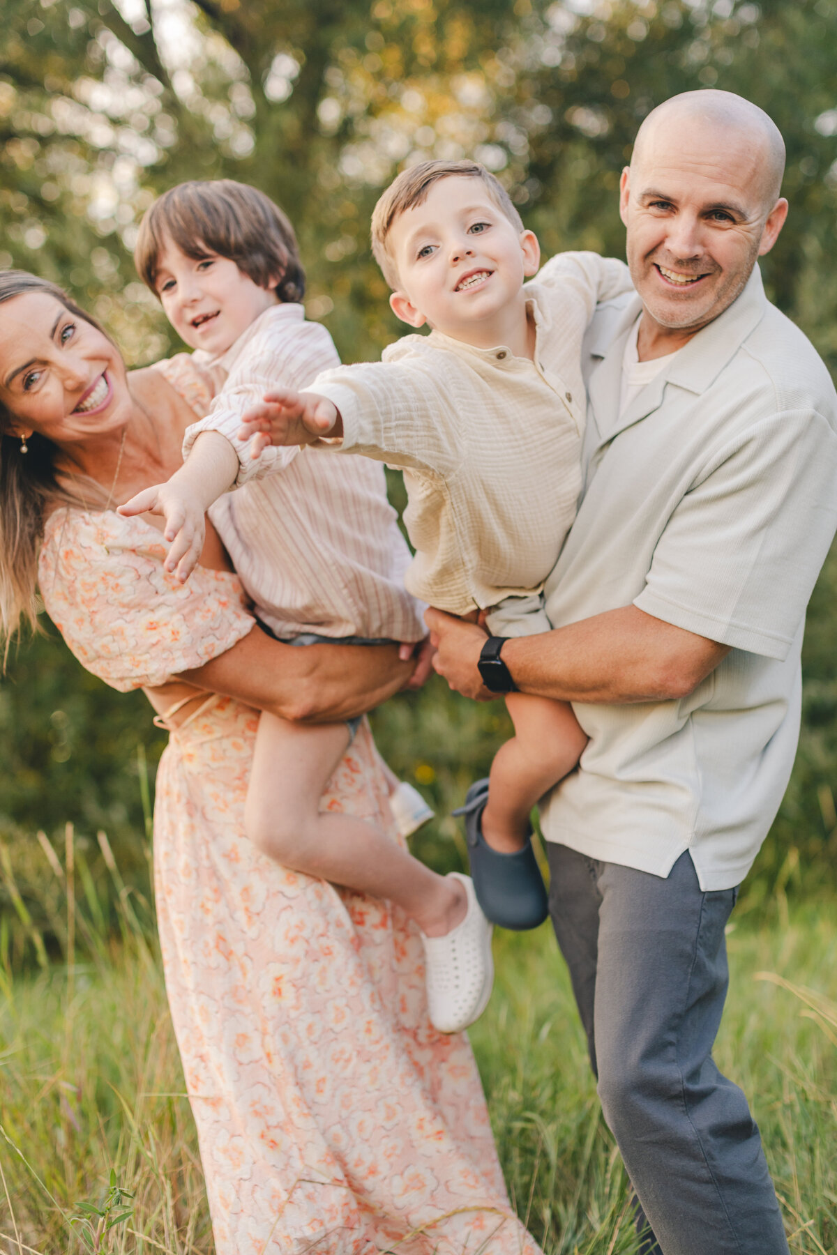 family-boys-fun-pictures