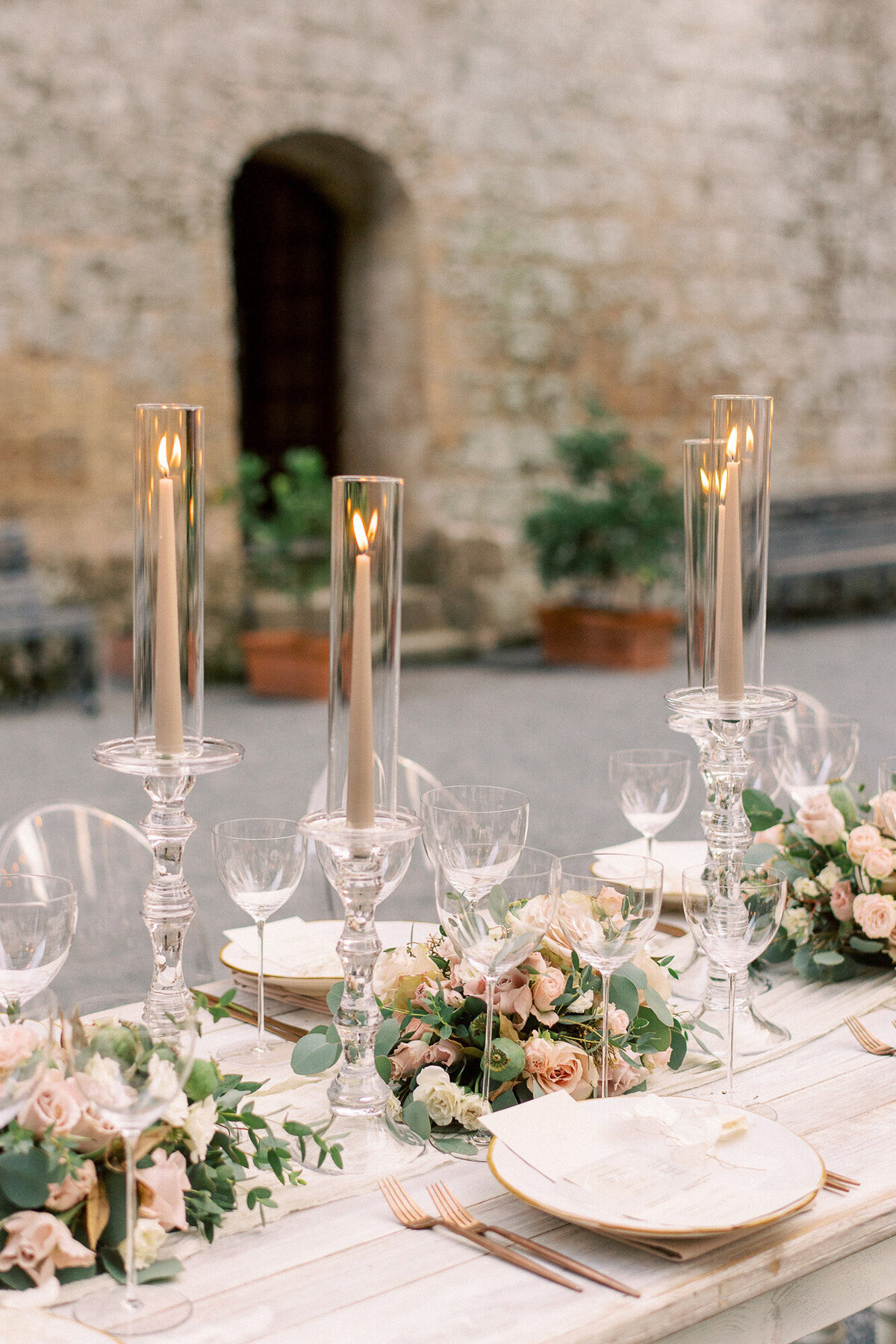 Maïlys Fortune Photography Husband Wife Wedding Weddings Photography France Switzerland Italy Timeless Dreamy Imagery Bilingual French English Destination Weddings Destination Wedding Provence French Riviera Paris Lake Como Tuscany126