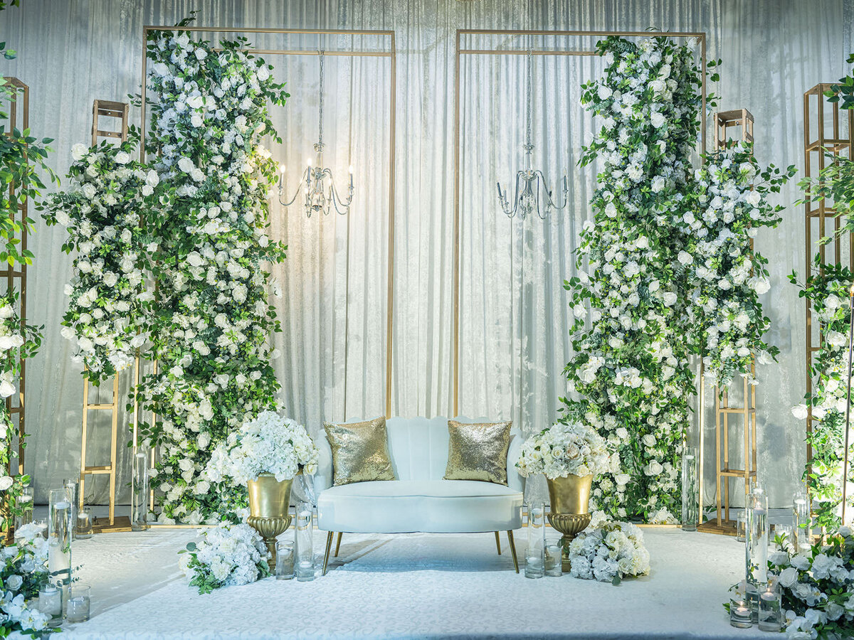 luxury toronto wedding decoration and details