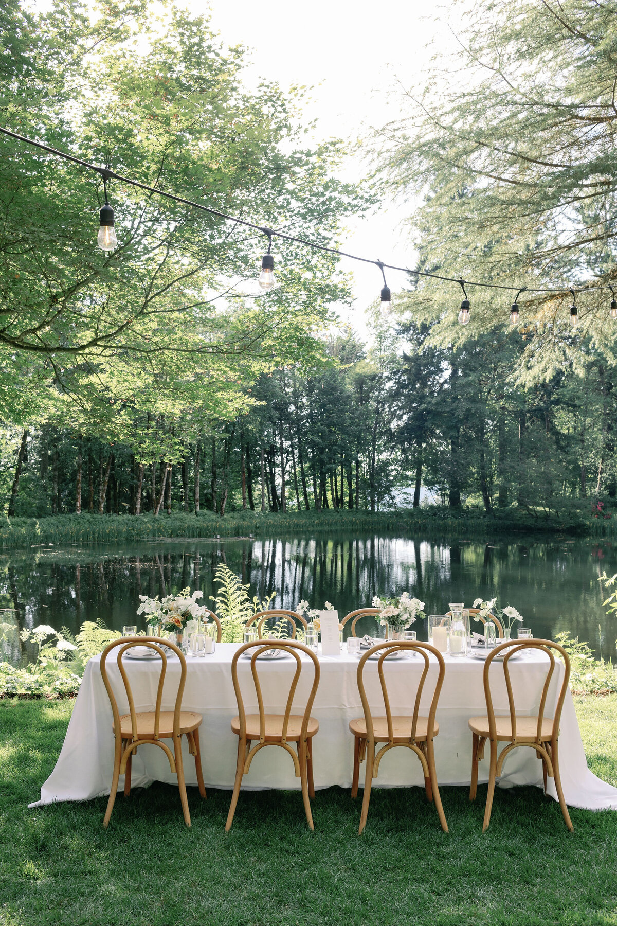 Wedding Tablescape at Bridal Veil Lakes summer wedding inspo
