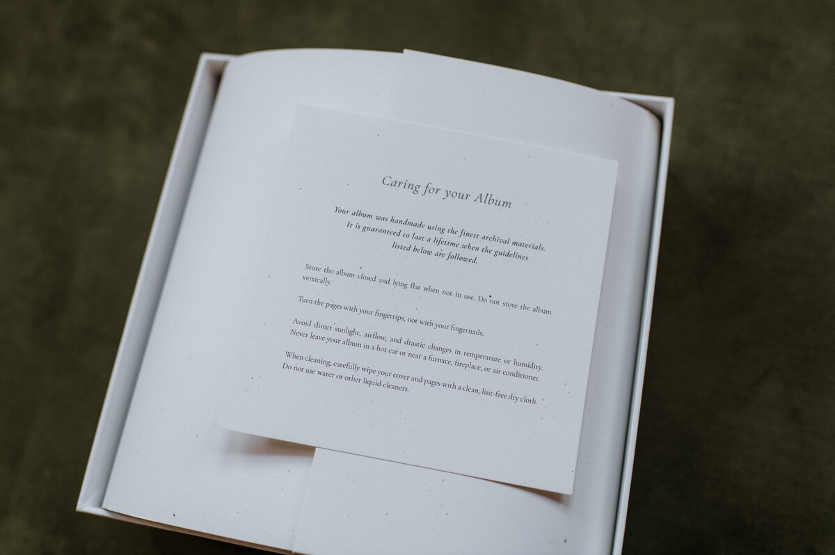 Personalized wedding album title page