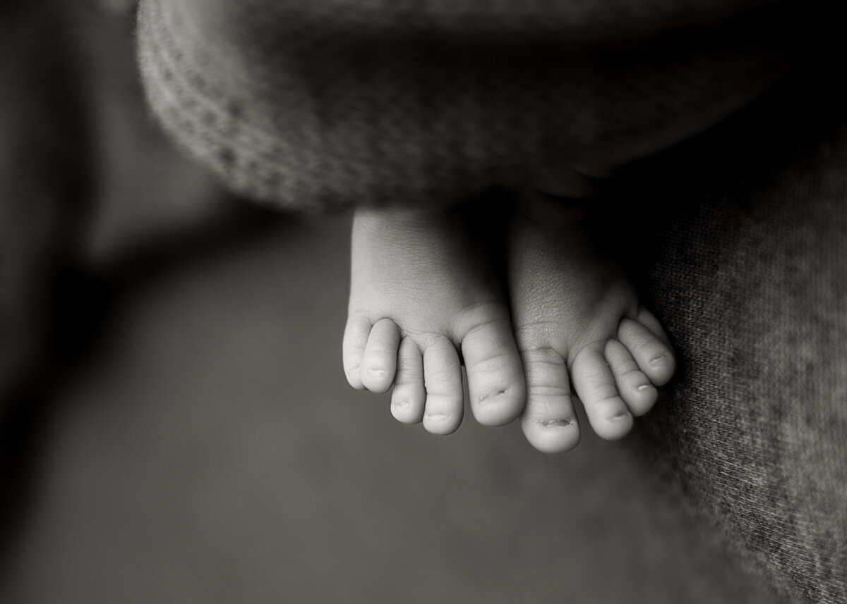 ColoradoNewbornBlackandWhitePictures