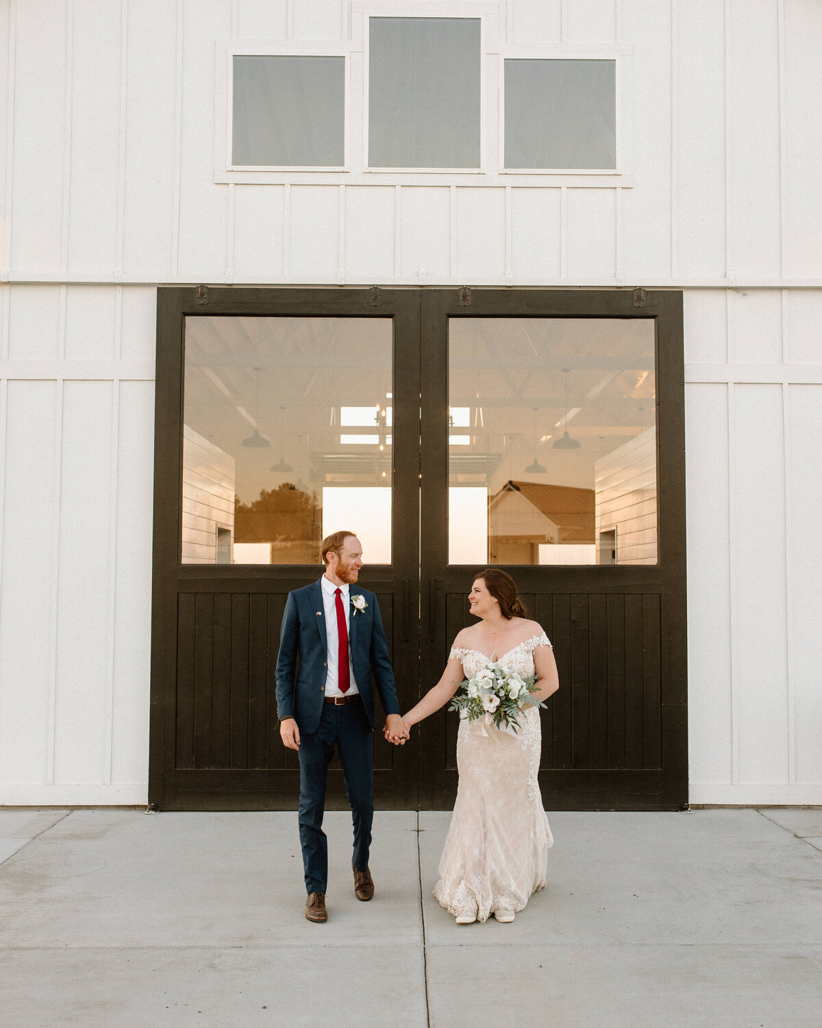 farmhouse_on_greenbluff_spokane_washington_wedding_7