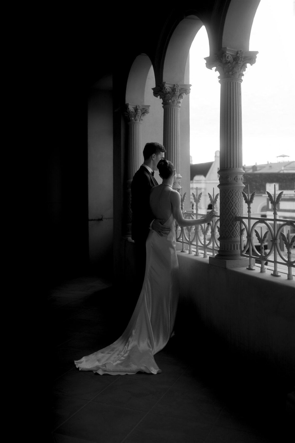 Maegan-Brown-Moments_20240120_Wedding_Stella-Julian_Botanical-Gardens_Sophia-Prahran-Arcade_3458