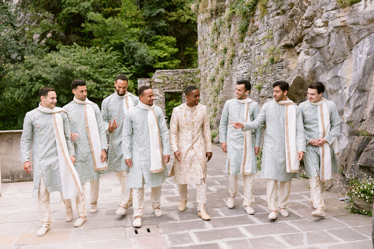 045-larissa-cleveland-modern-engaged-wedding-rain-juls-sharley-napa-091-larissa-cleveland-italy-lake-como-pliniana-wedding-shannon-leahy-FW8A8505