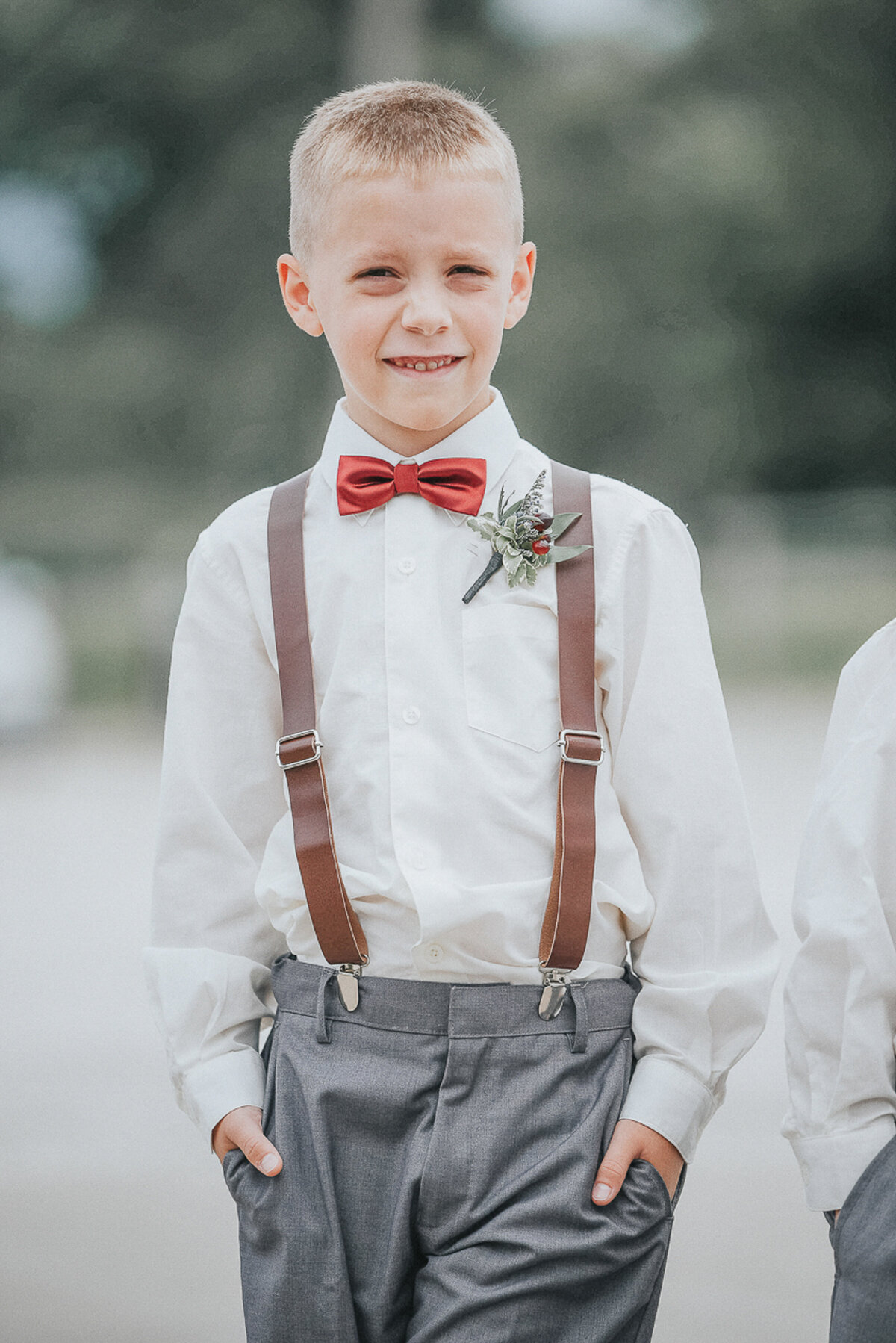 wedding family | Iowa wedding photographer | Iowa Photographer | Playlife | Cedar Rapids | Iowa City | Kalona | Alaynna Ann Schwartz-25