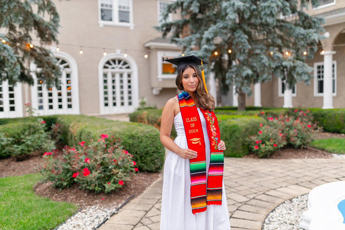 Natalie Figueroa, Graduation Photos, Lehmann Mansion, Lake Villa, IL, 7-9-24, Maira Ochoa Photography-0901