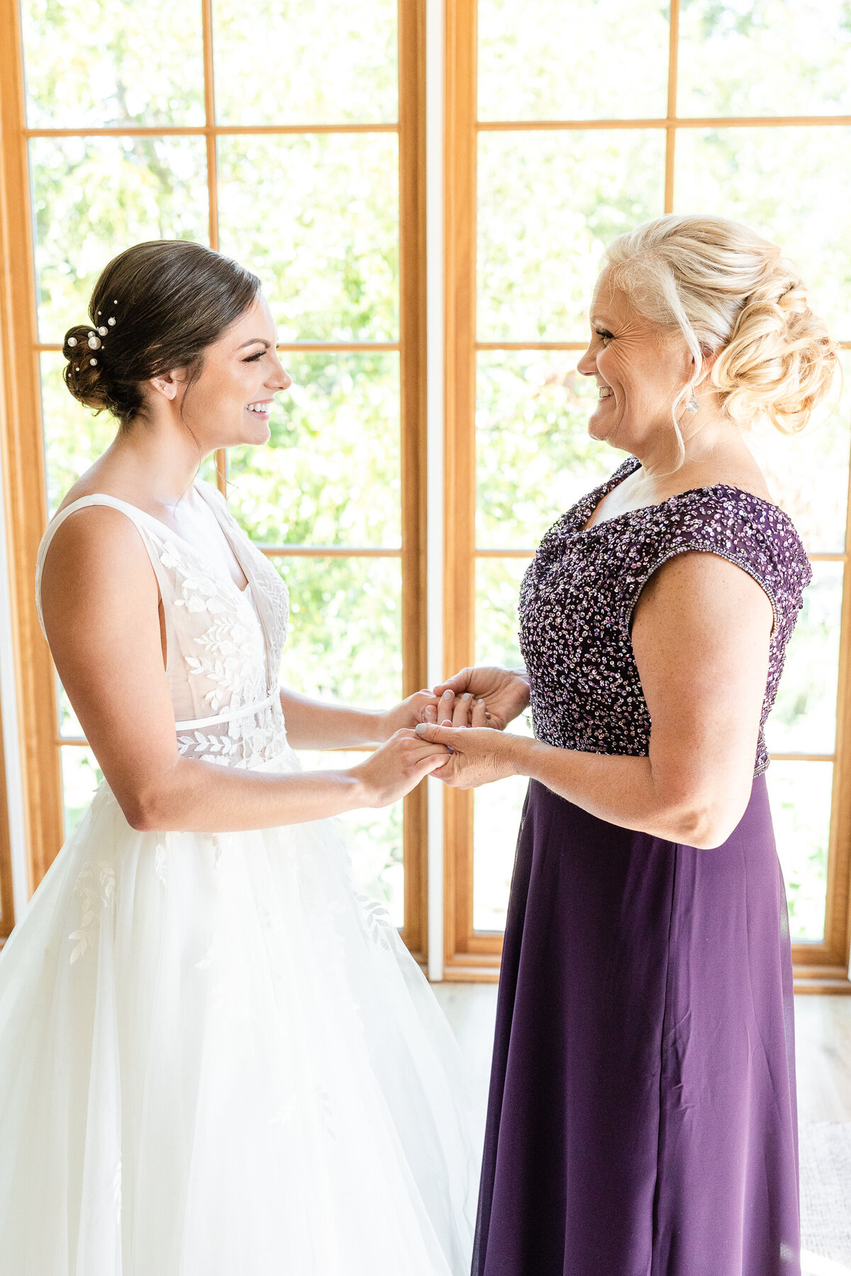 Wish_Well_House_Fall_Wedding-089
