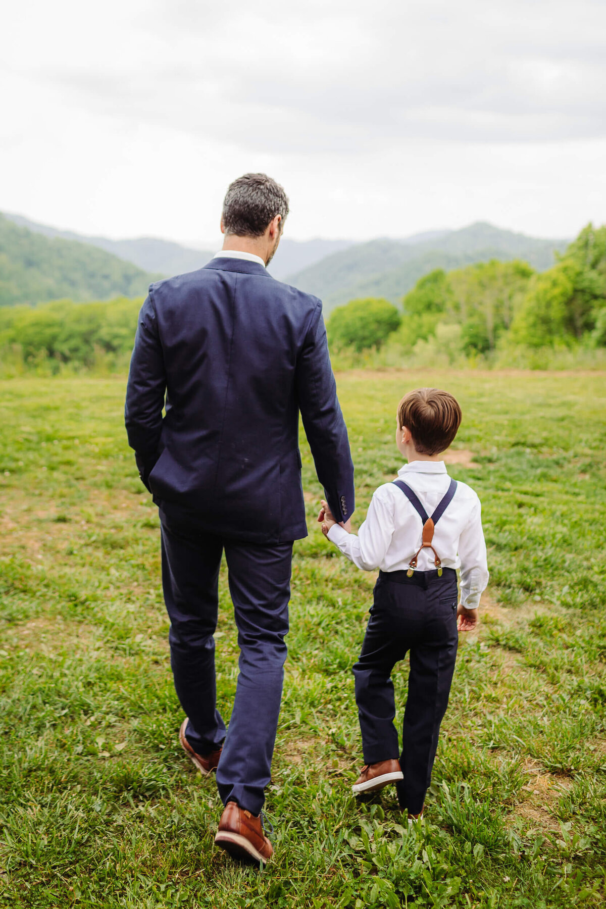 Hot-Springs-Cabin-NC-Elopement-32