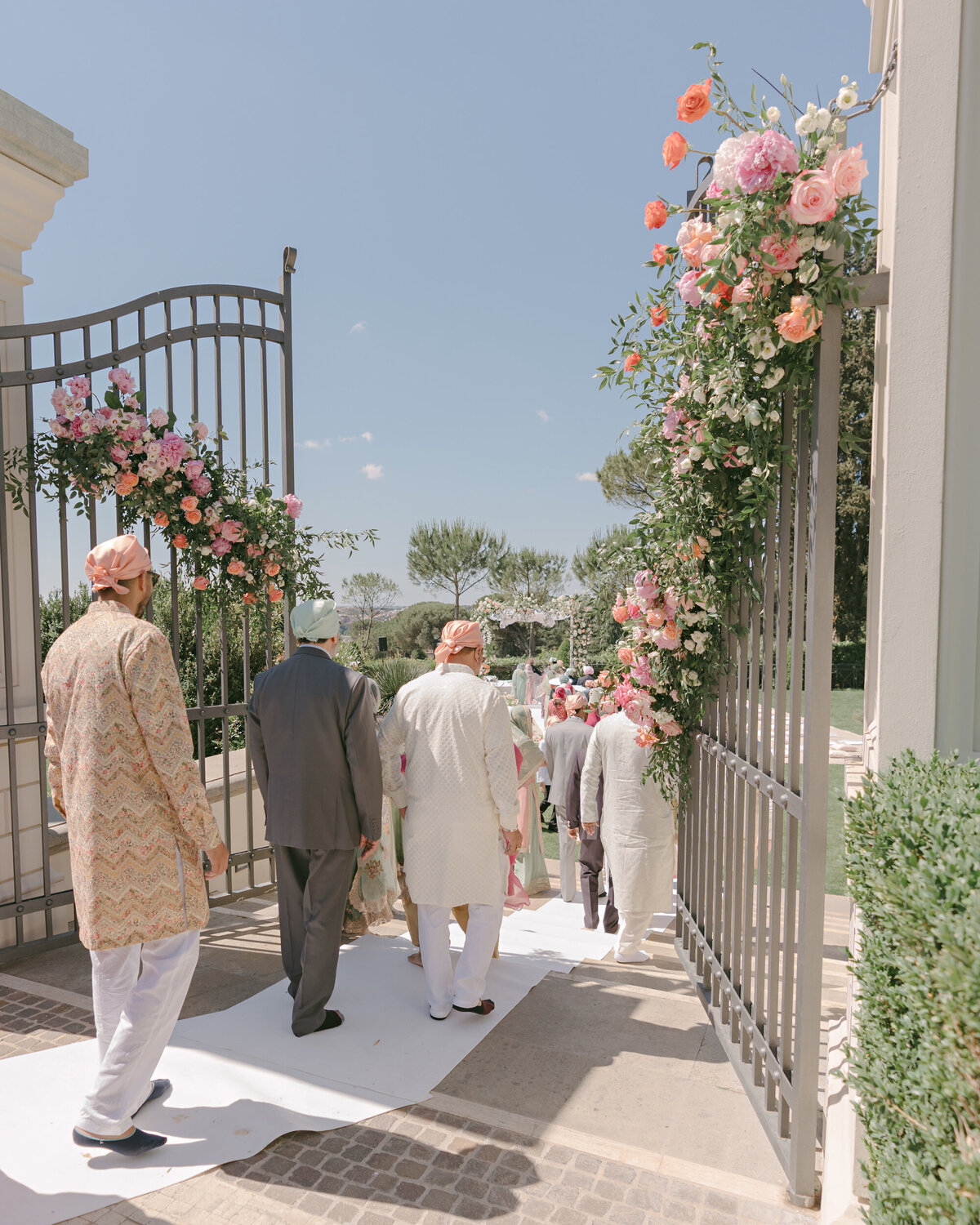 023-RianaRaj_RomeWedding