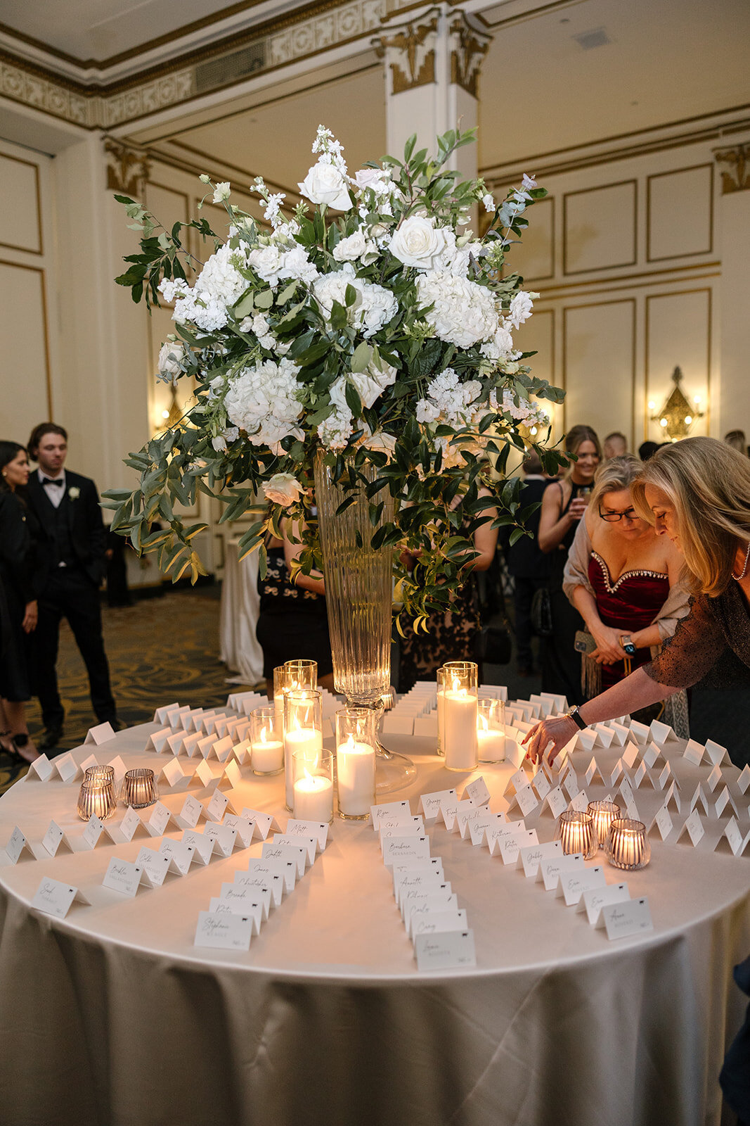 luxury-wedding-escort-cards-at-boston-park-plaza
