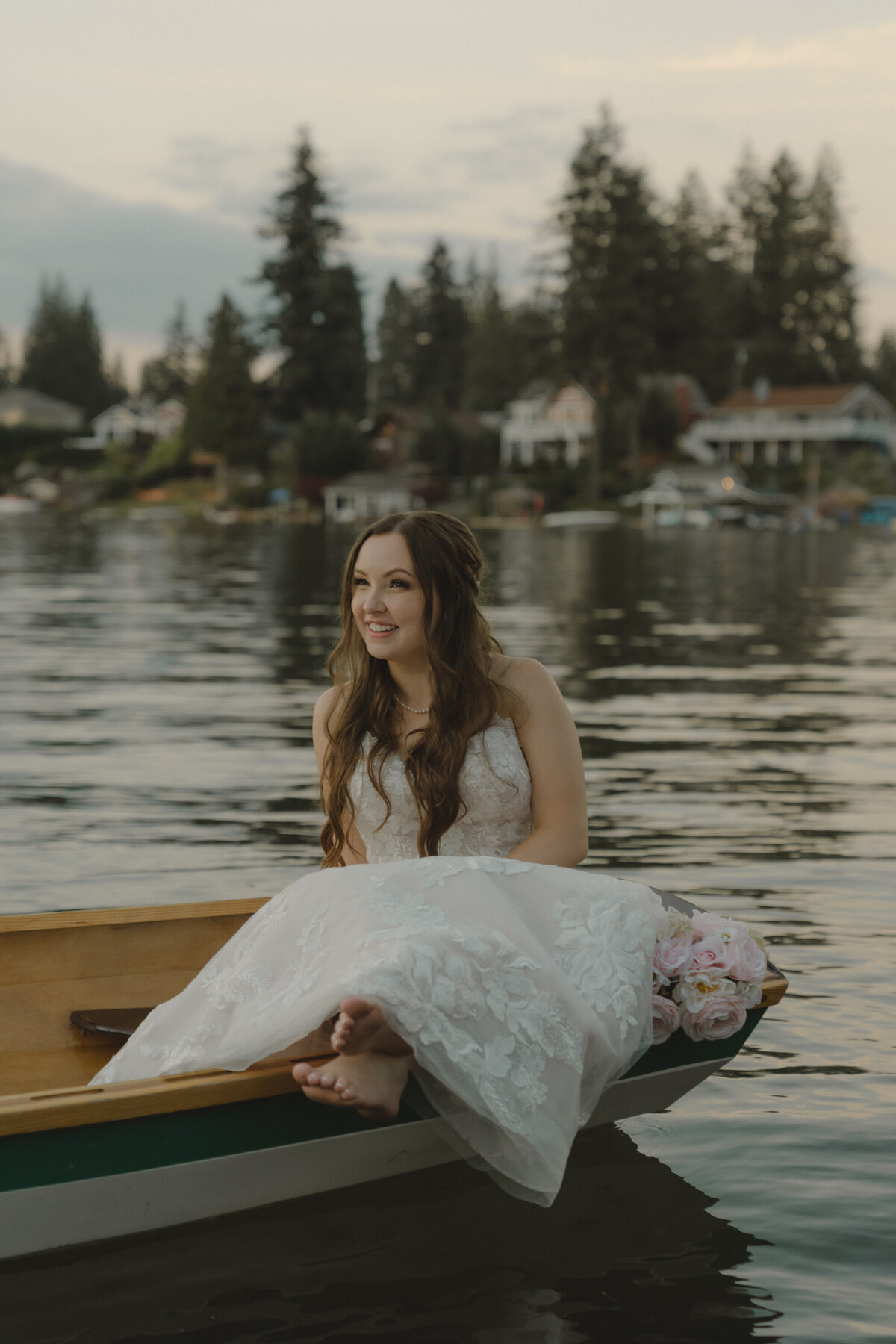 Stephanie-Chase-Wedding-at-the-Lake-Tapps-Bonney-Lake-Seattle-Amy-Law-Photography-148
