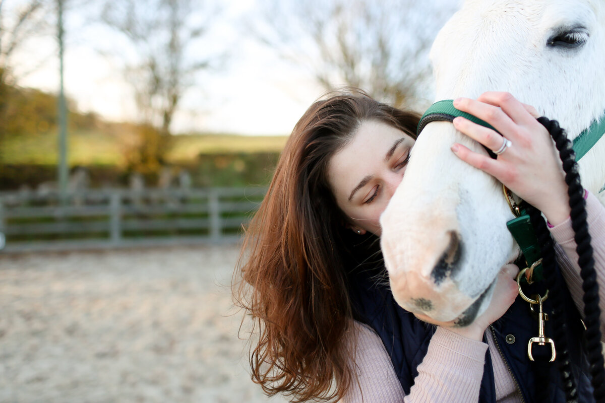 engagement-shoot-surrey-leslie-choucard-photography-23