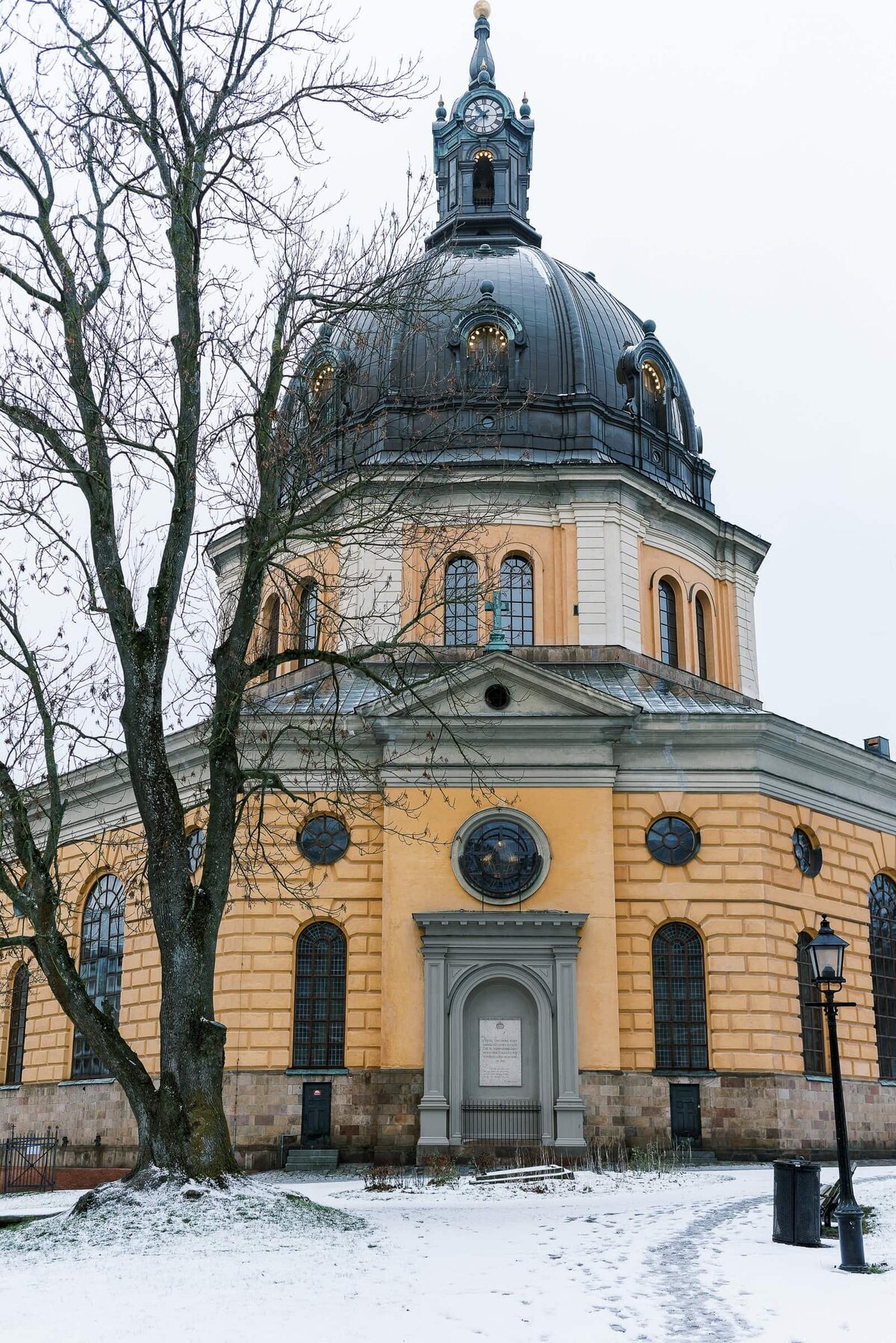 Destination Wedding Photographer Anna Lundgren in Stockholm City wedding in Stockholm Sweden_003